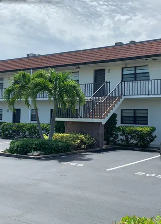 $1,500 | 200 St Lucie Lane, Unit 207, Cocoa Beach, FL 32931