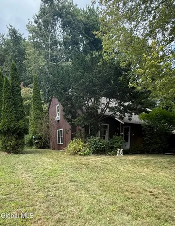 $255,000 | 44 Thimbleberry Road, Malta, NY 12020