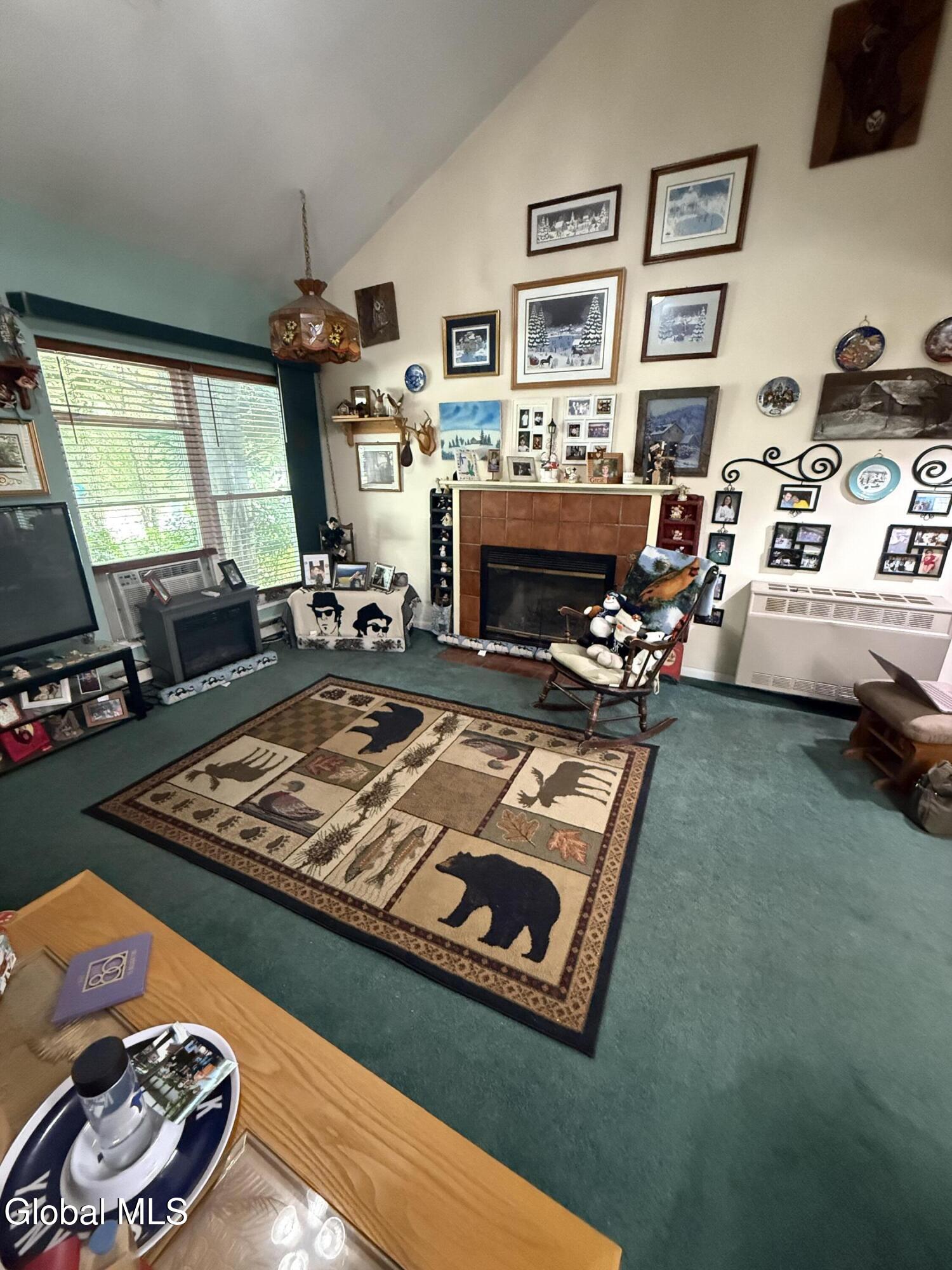 44 Thimbleberry Road Malta, NY 12020 - Photo 3 of 17 IMG_1125