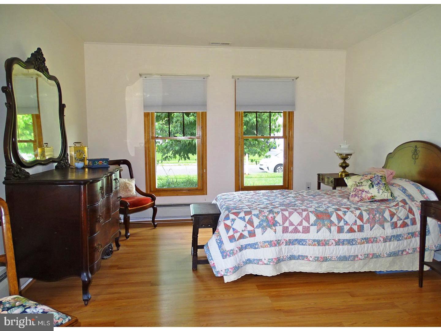 15 Quakeroak Road Levittown, PA 19057 - Photo 15 of 25 Bedroom - Main