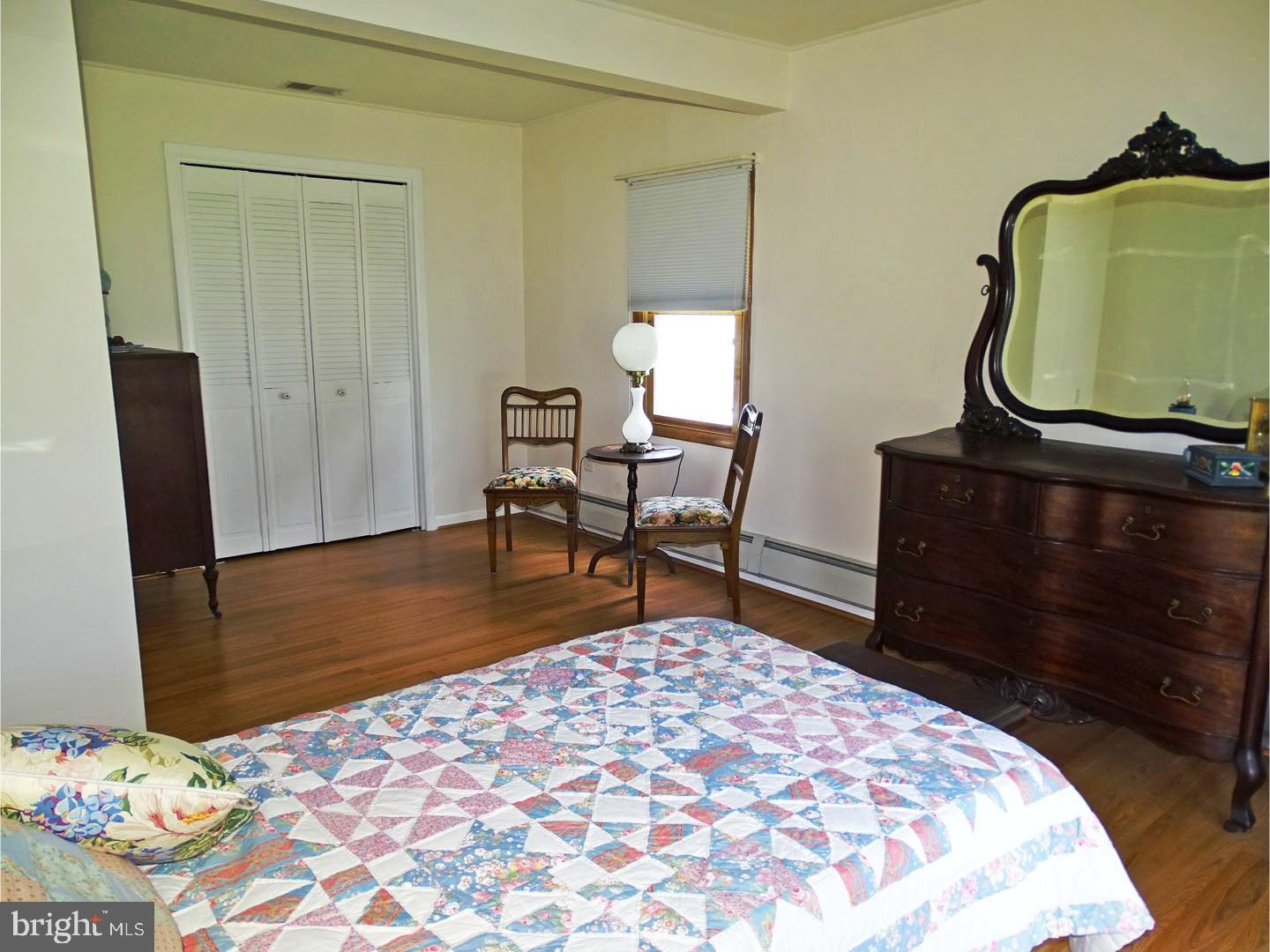 15 Quakeroak Road Levittown, PA 19057 - Photo 16 of 25 Bedroom - Main