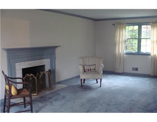 179 Boxfield Road Upper St. Clair, PA 15241 - Photo 2 of 15 Living Room.