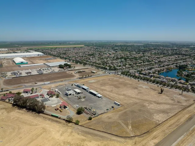 a car parked in front of a building