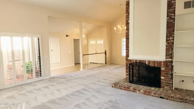 a view of a entrance door of the house