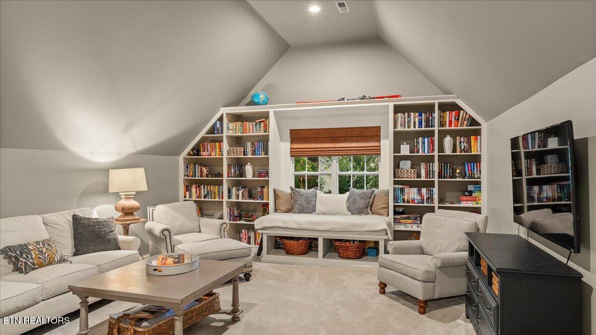 126 William Lane Oak Ridge, TN 37830 - Photo 27 of 35 39-Bonus Room