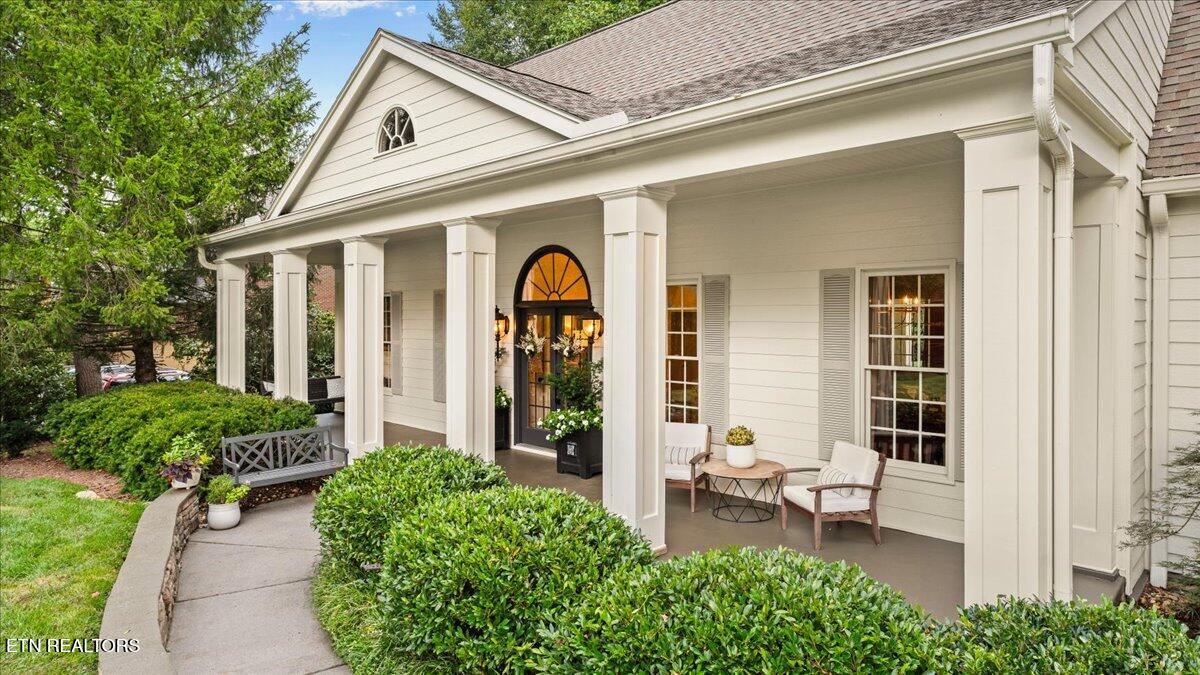 126 William Lane Oak Ridge, TN 37830 - Photo 3 of 35 04-Exterior