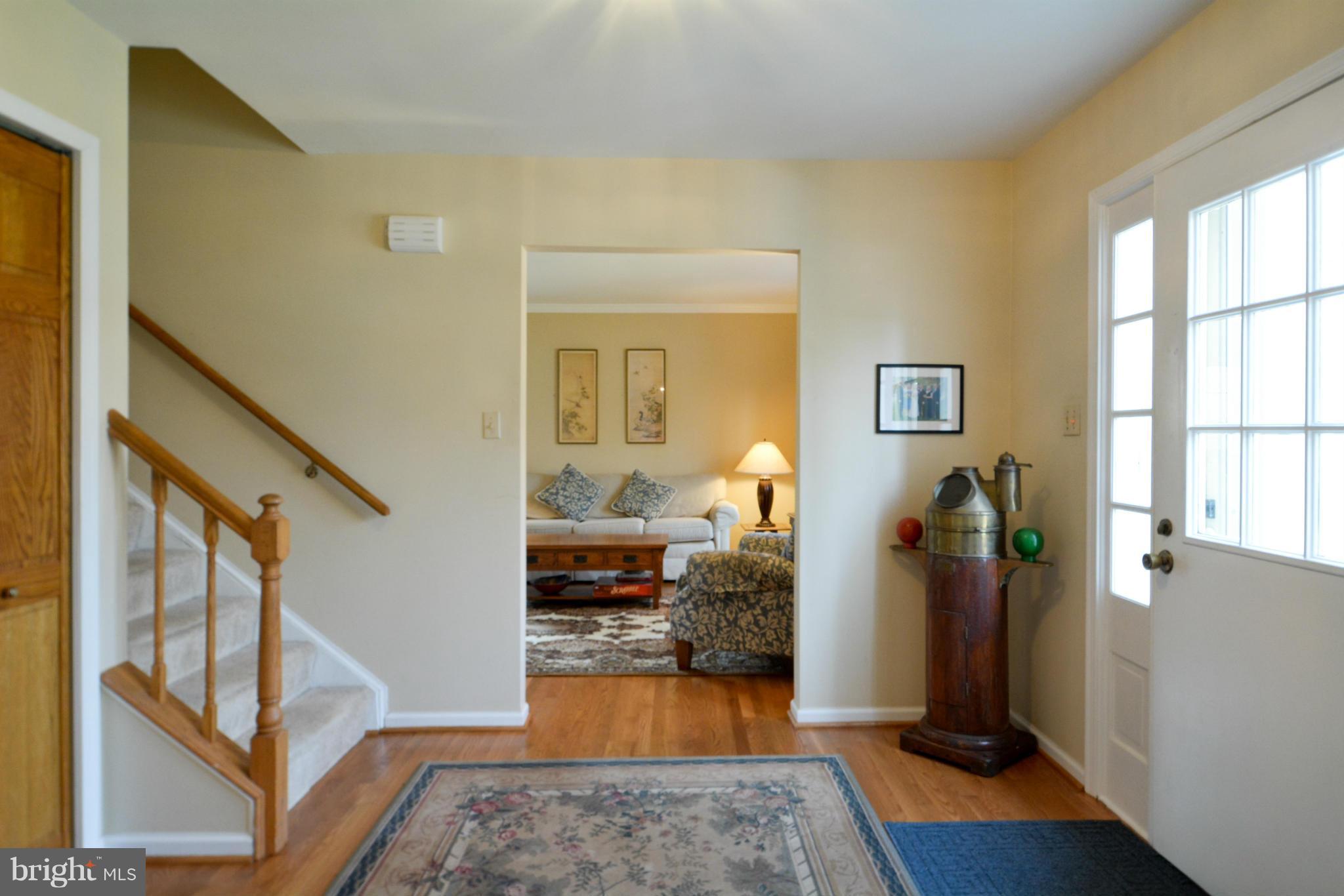 7152 Sontag Way Springfield, VA 22153 - Photo 2 of 29 ENTRANCE FOYER