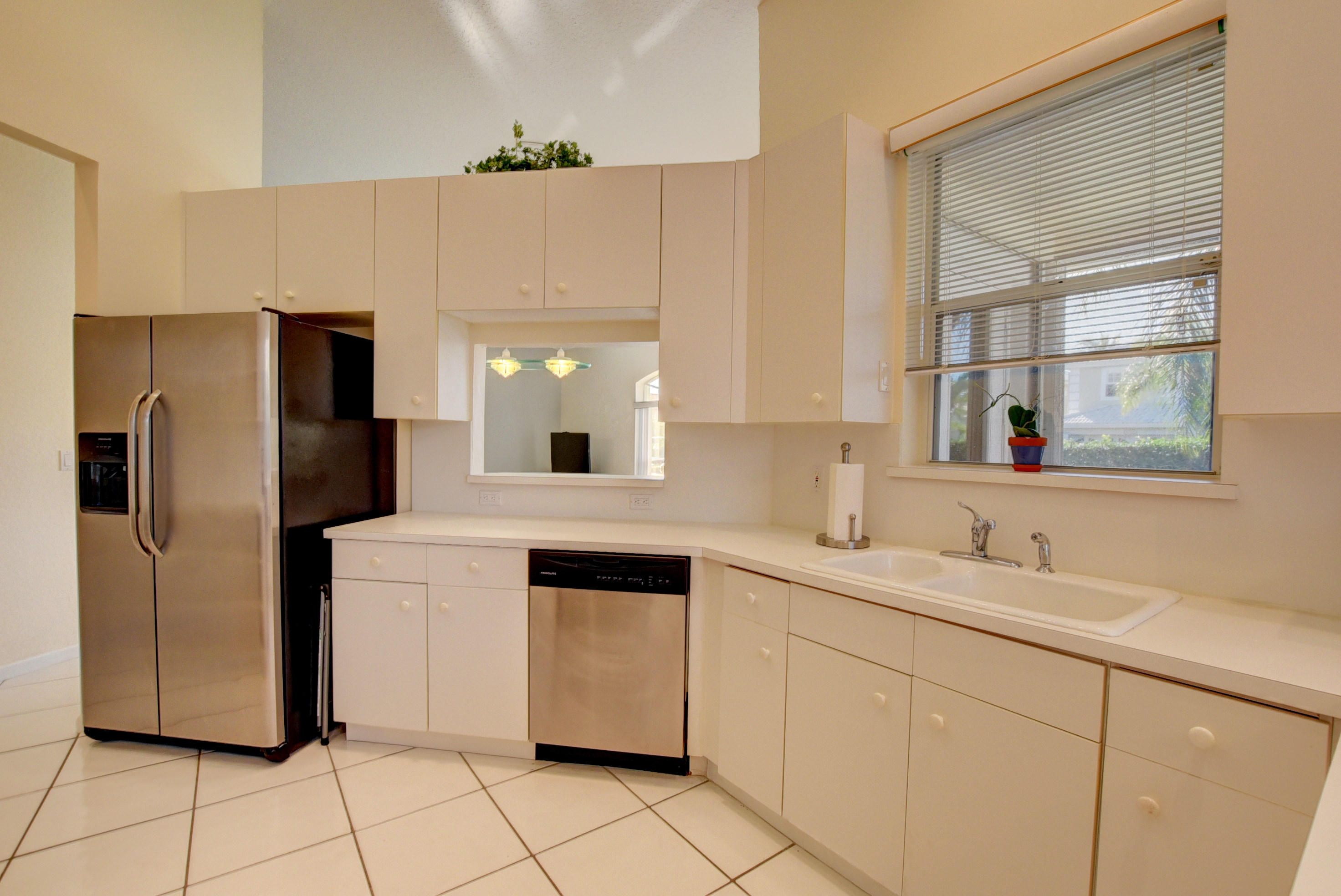 23447 Rakelle Circle Boca Raton, FL 33433 - Photo 14 of 33 14_ebf_0066and4more