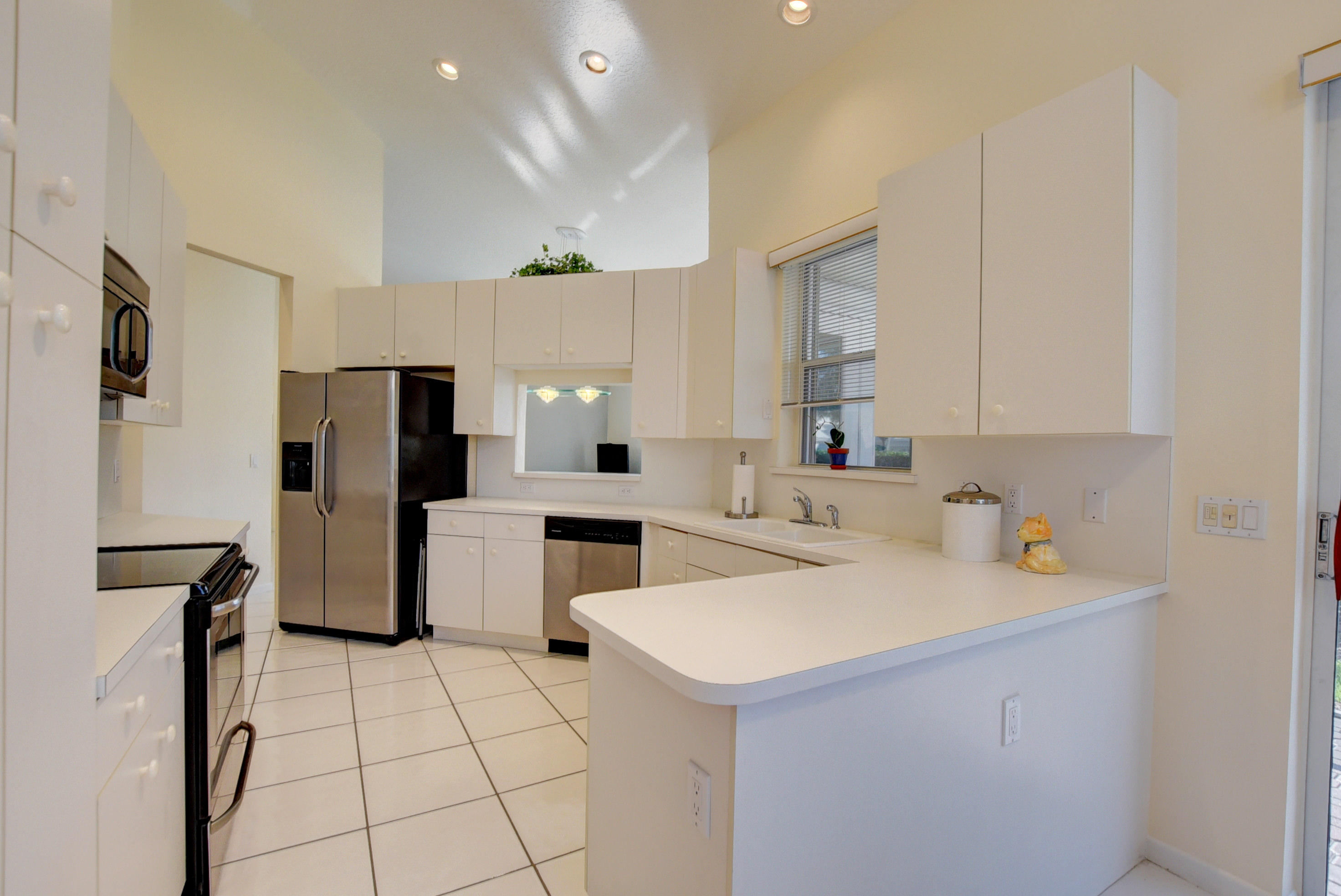 23447 Rakelle Circle Boca Raton, FL 33433 - Photo 16 of 33 16_ebf_0076and4more