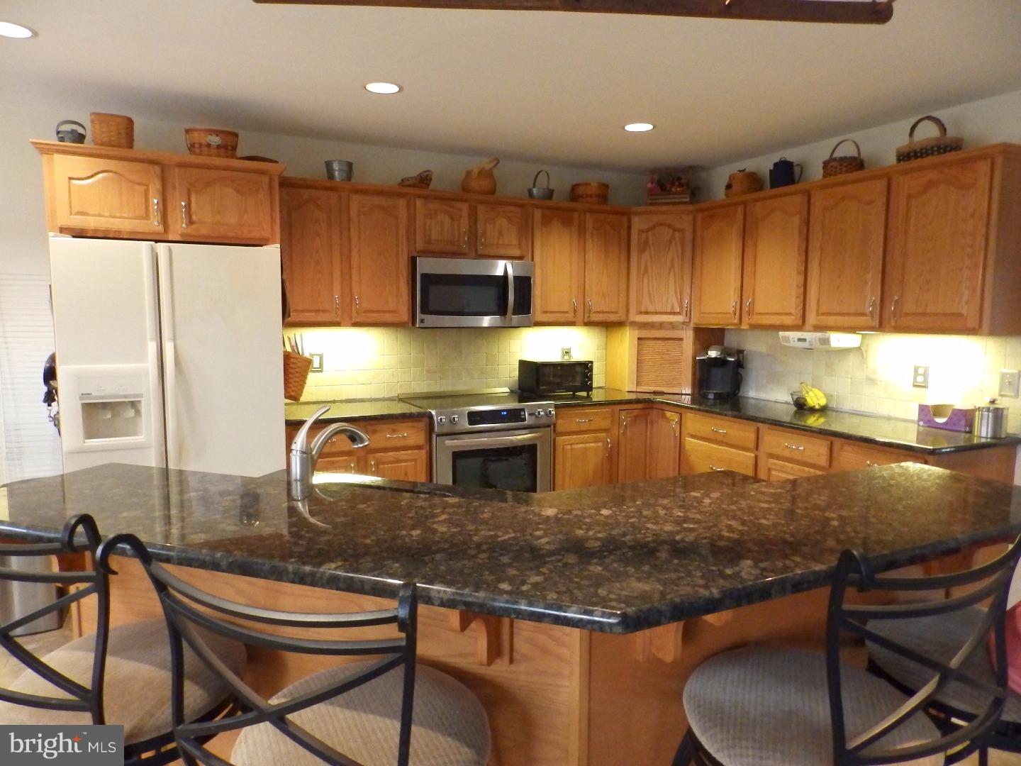 869 Ruth Road Telford, PA 18969 - Photo 5 of 18 Kitchen