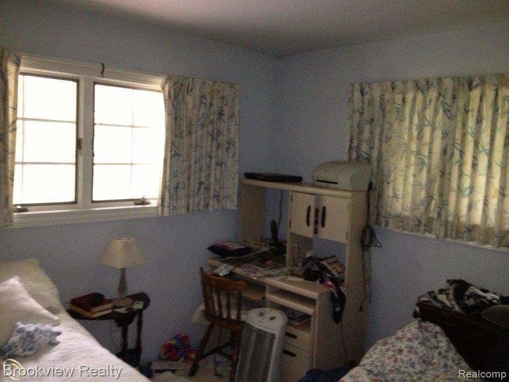850 West Predmore Road Oakland, MI 48363 - Photo 12 of 18 11.jpeg
