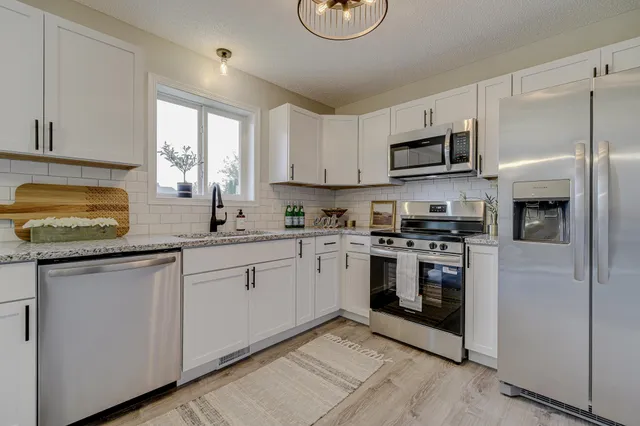 $320,000 | 430 Wagon Wheel Circle, Buffalo, MN 55313