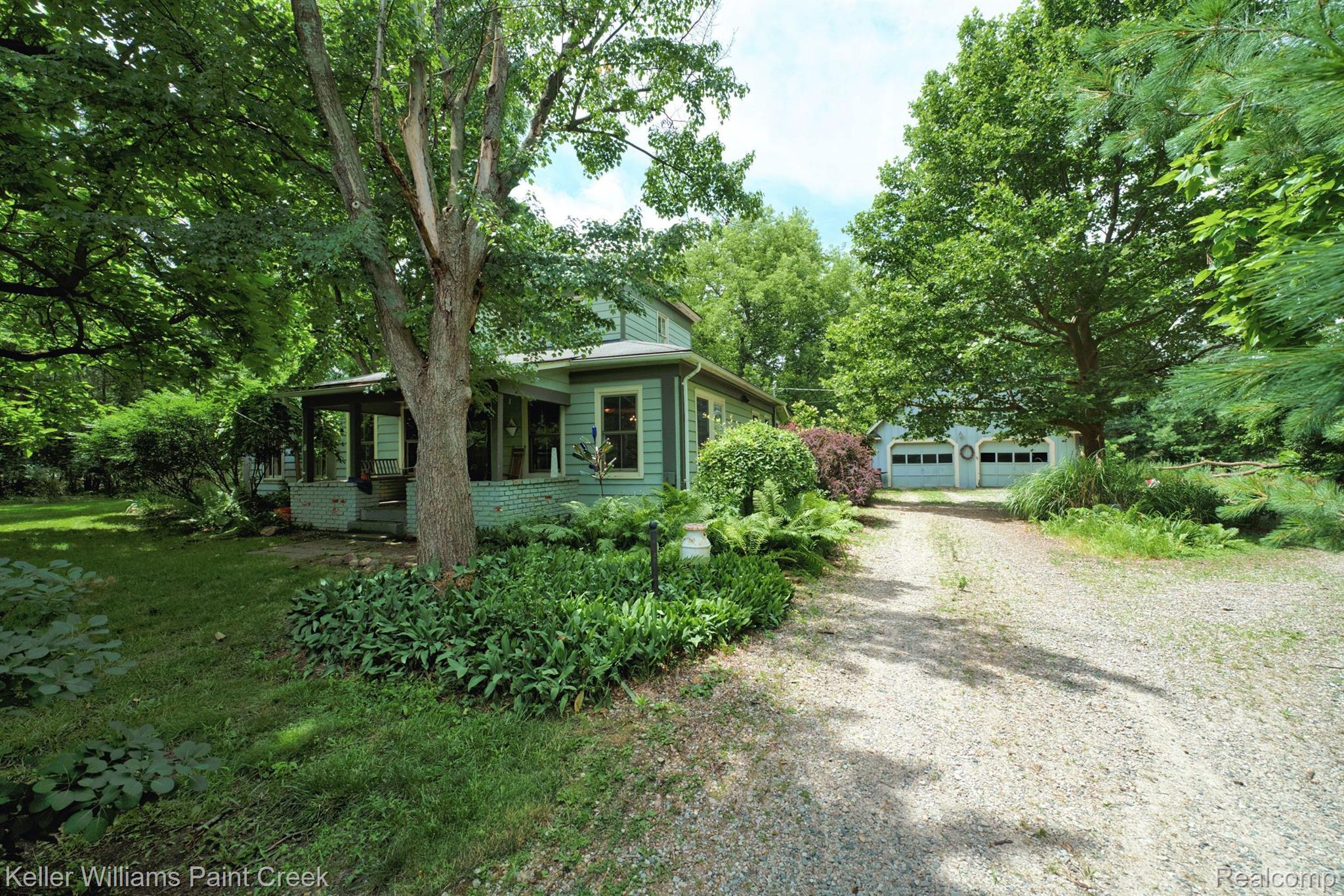 60951 Mt Vernon Road Rochester, MI 48306 - Photo 2 of 32 Gallery Image 2