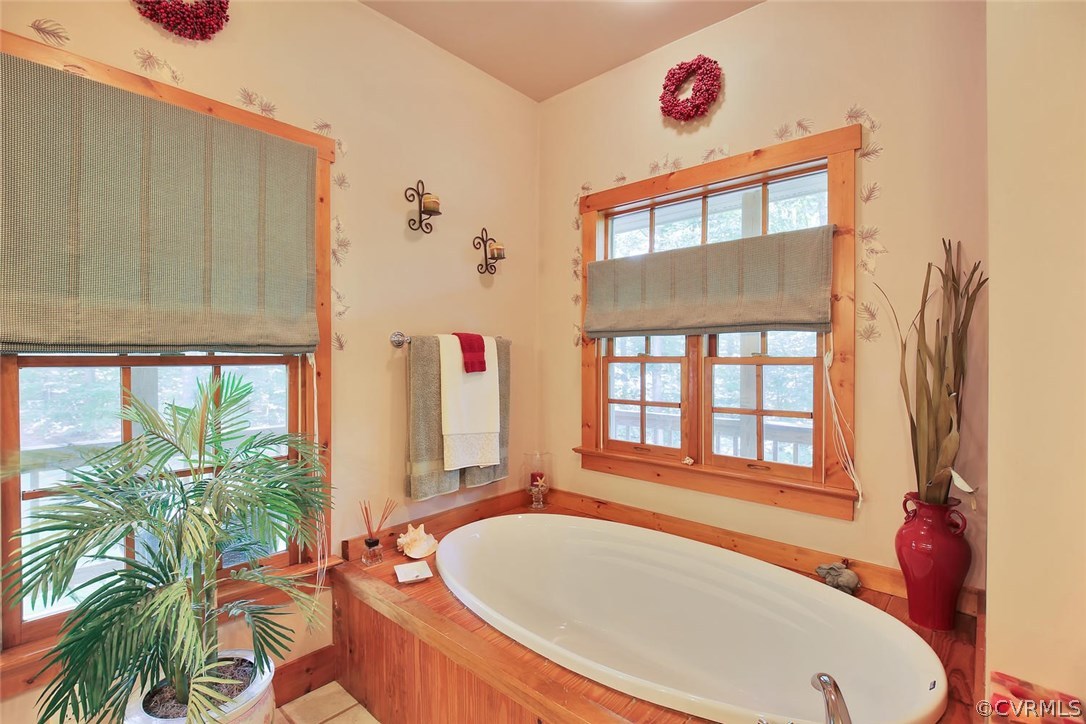 4600 Cosby Road Powhatan, VA 23139 - Photo 15 of 24 Master bathroom with soaking tub to relax and unwi
