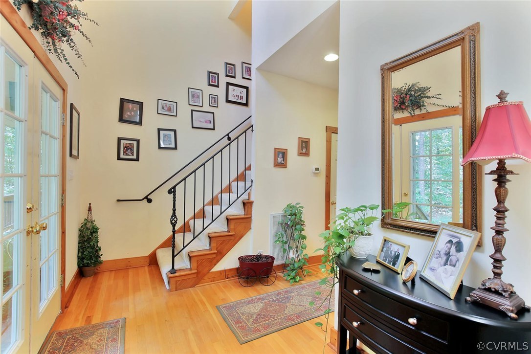 4600 Cosby Road Powhatan, VA 23139 - Photo 5 of 24 Foyer