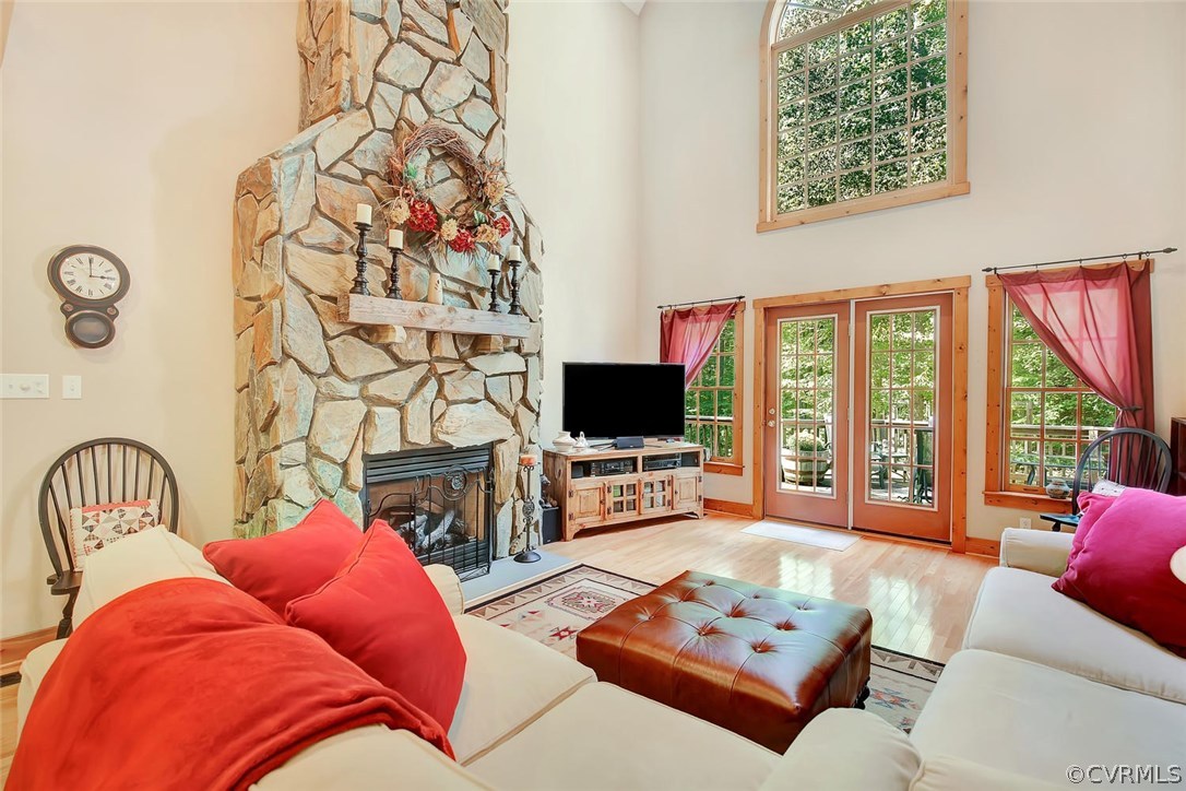 4600 Cosby Road Powhatan, VA 23139 - Photo 9 of 24 Living Room