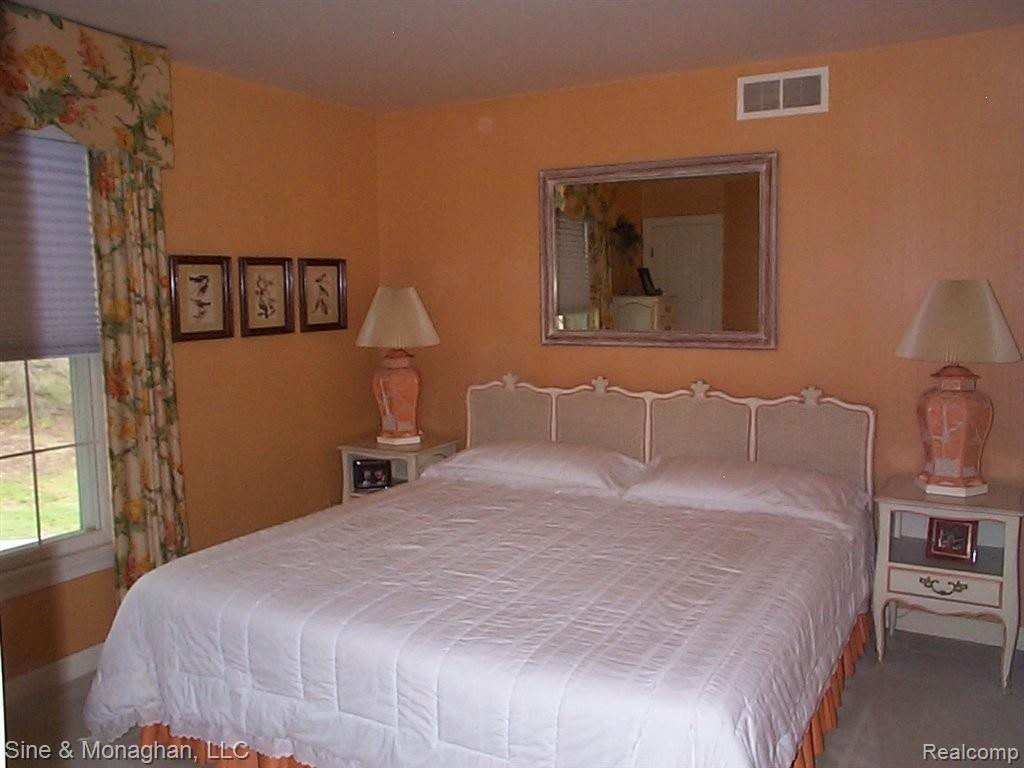 2145 River Road St. Clair, MI 48079 - Photo 11 of 25 11 BEDROOM 3 2145 River.JPG