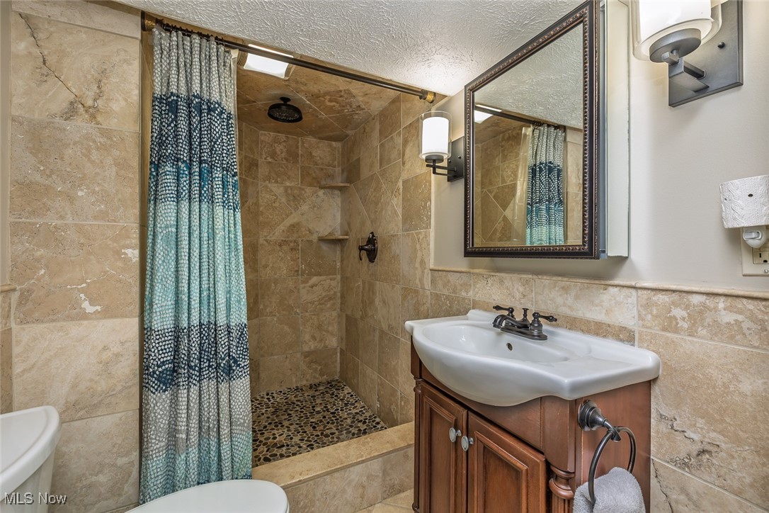 19445 Lunn Road Strongsville, OH 44149 - Photo 23 of 31 Gallery Image 23