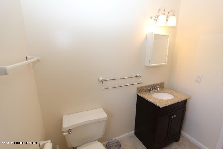 1052 Greenbriar Road Lawrenceburg, KY 40342 - Photo 20 of 67 Half Bath (2)