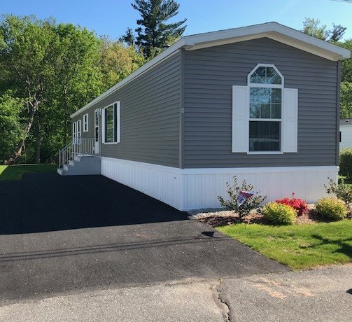 29 Lowell Road Salem, NH 03079 - Photo 4 of 16
