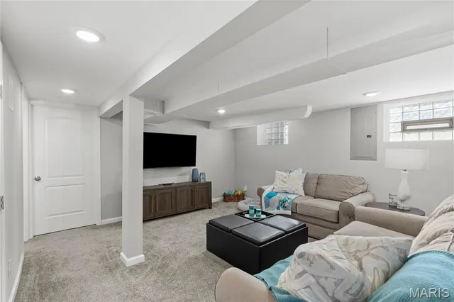 $449,000 | 8835 Lawn Avenue, St. Louis, MO 63144