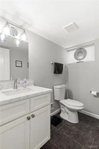 $449,000 | 8835 Lawn Avenue, St. Louis, MO 63144