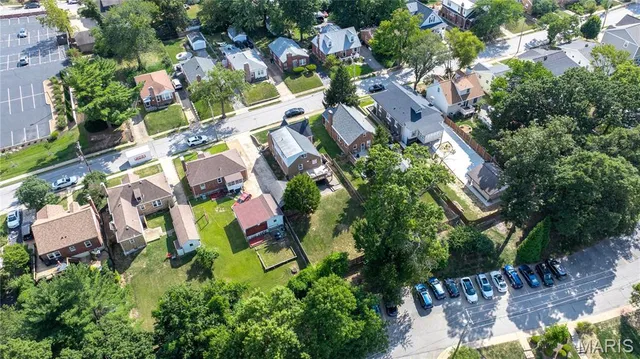 $449,000 | 8835 Lawn Avenue, St. Louis, MO 63144