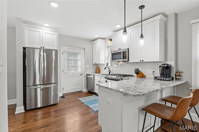 $449,000 | 8835 Lawn Avenue, St. Louis, MO 63144