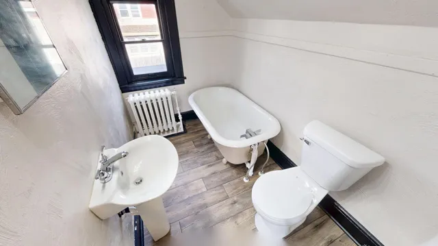 $179,500 | 203 Trott Avenue Southeast, Willmar, MN 56201