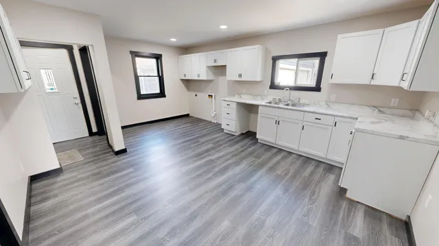 $179,500 | 203 Trott Avenue Southeast, Willmar, MN 56201