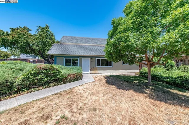 $2,695 | 4327 Fairlands Drive, Unit 1 & 6, Pleasanton, CA 94588