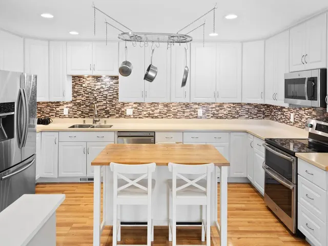 $275,000 | 1491 Roundhouse Circle, Shakopee, MN 55379