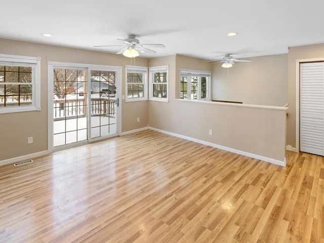 $275,000 | 1491 Roundhouse Circle, Shakopee, MN 55379