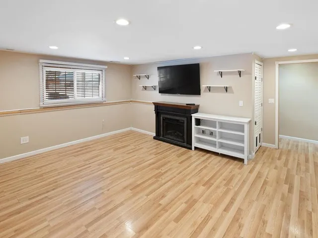 $275,000 | 1491 Roundhouse Circle, Shakopee, MN 55379