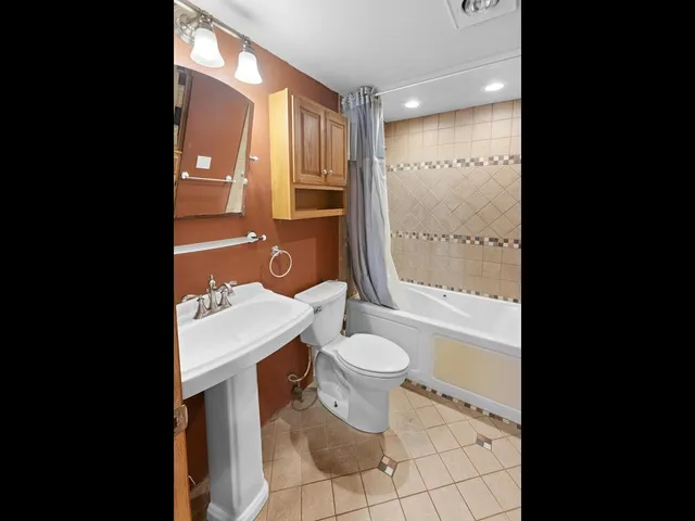 $275,000 | 1491 Roundhouse Circle, Shakopee, MN 55379