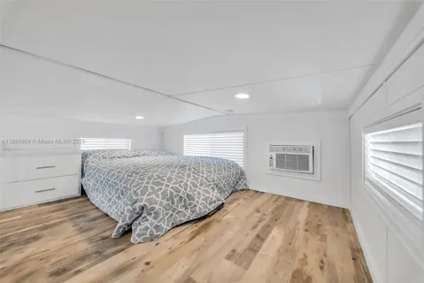 $915,000 | 325 Calusa Street, Key Largo, FL 33037