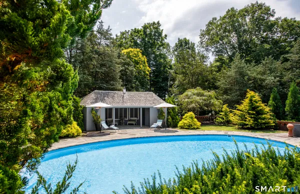 $825,000 | 12 Gulliver Circle, Norwich, CT 06360