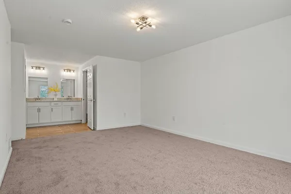 $519,995 | 10 Ledgewood Way, Unit 26, Peabody, MA 01960