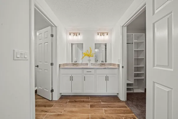 $519,995 | 10 Ledgewood Way, Unit 26, Peabody, MA 01960