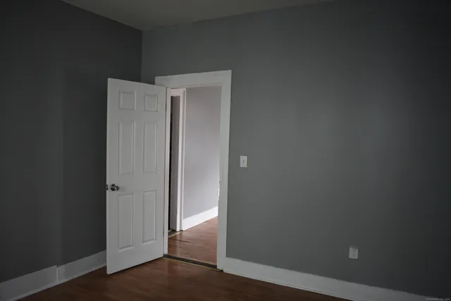 $1,750 | 117 Caroline Street, Bridgeport, CT 06608