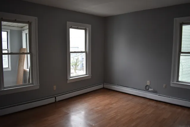 $1,750 | 117 Caroline Street, Bridgeport, CT 06608