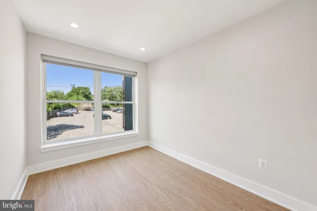 $5,700 | 2134 Wisconsin Avenue Northwest, Unit 6, Washington, DC 20007