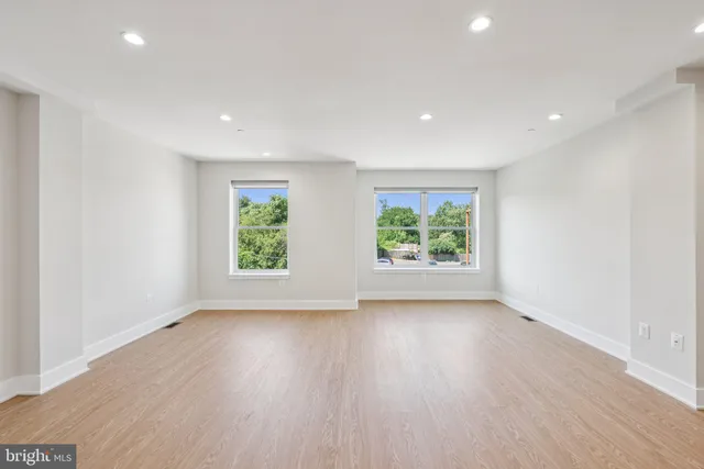 $5,700 | 2134 Wisconsin Avenue Northwest, Unit 6, Washington, DC 20007