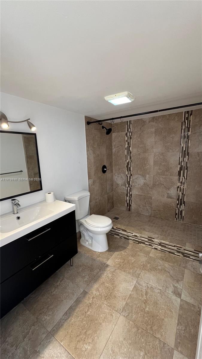 17500 North Bay Road, Unit S403 Sunny Isles Beach, FL 33160 - Photo 11 of 23