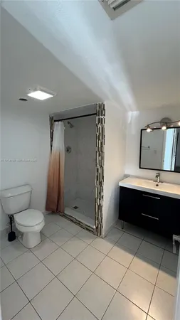 $2,900 | 17500 North Bay Road, Unit S403, Sunny Isles Beach, FL 33160