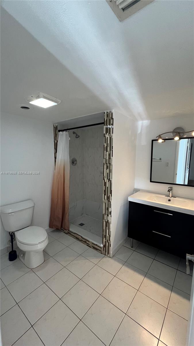 17500 North Bay Road, Unit S403 Sunny Isles Beach, FL 33160 - Photo 14 of 23