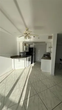 $2,900 | 17500 North Bay Road, Unit S403, Sunny Isles Beach, FL 33160