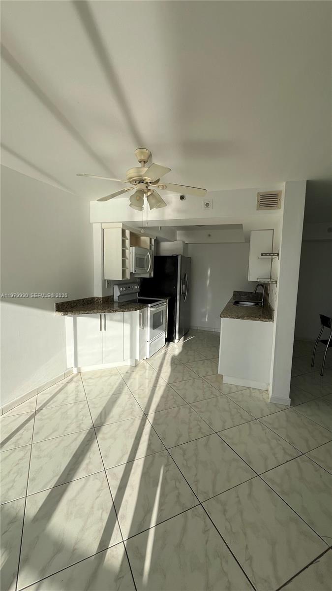 17500 North Bay Road, Unit S403 Sunny Isles Beach, FL 33160 - Photo 18 of 23