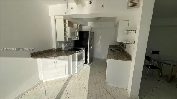 $2,900 | 17500 North Bay Road, Unit S403, Sunny Isles Beach, FL 33160