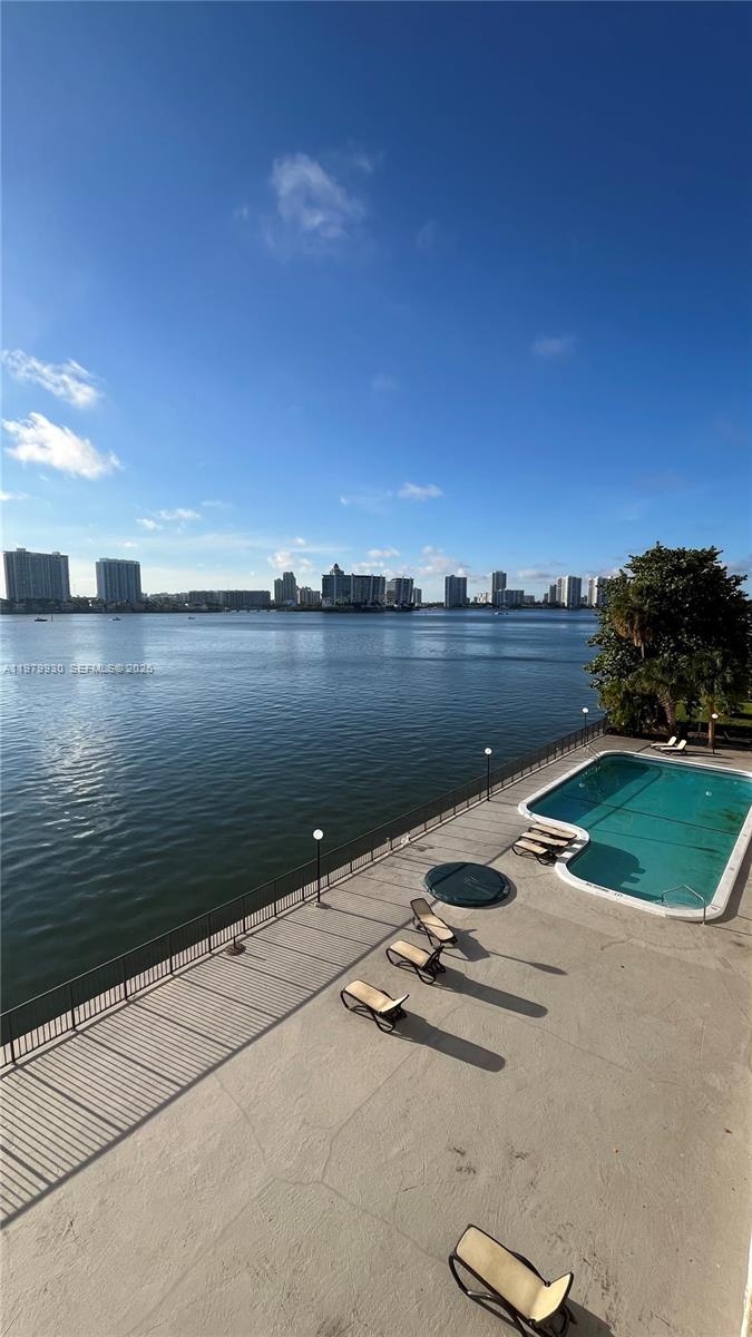 17500 North Bay Road, Unit S403 Sunny Isles Beach, FL 33160 - Photo 3 of 23